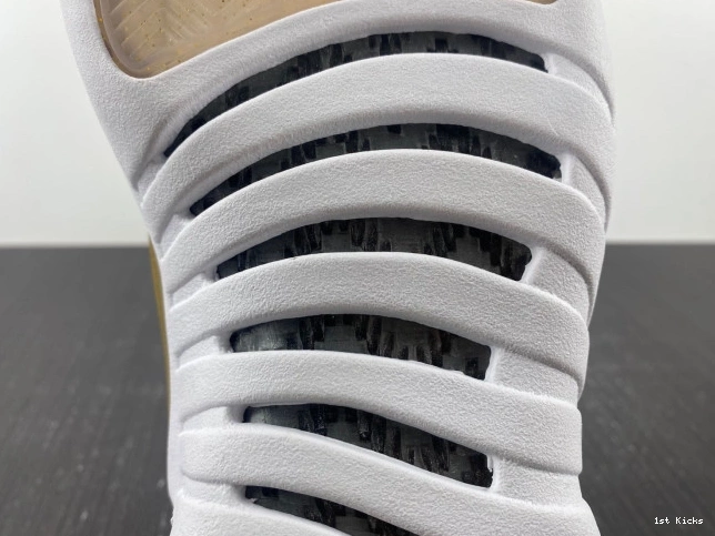 12 873864-102 Retro OVO Jordan White 0719